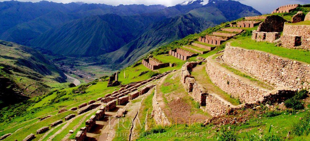 Discovering the Magic of a Summer in Peru: A Traveler's Guide